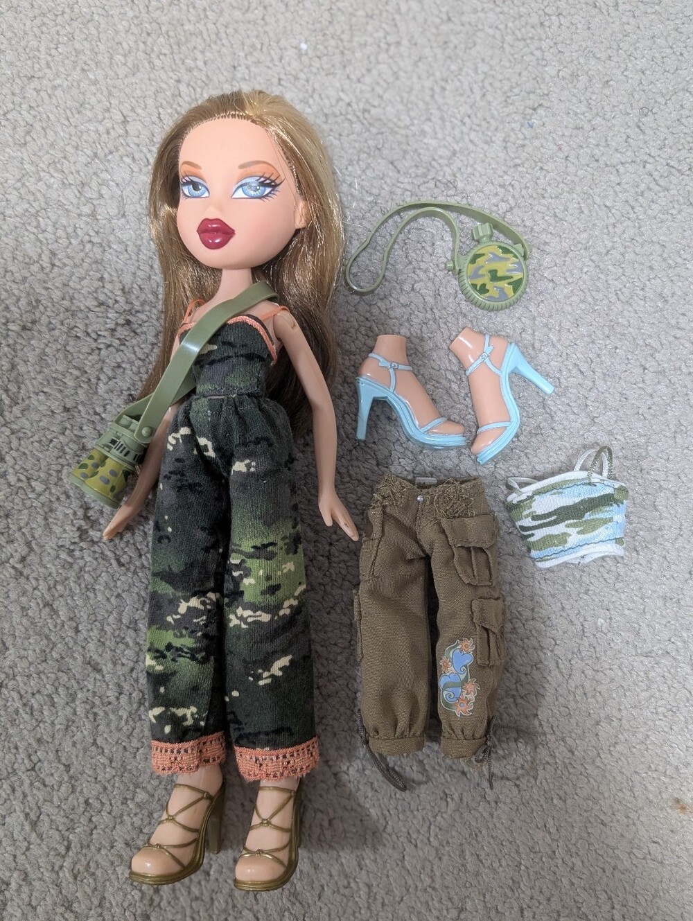 Bratz Wildlife Cloe